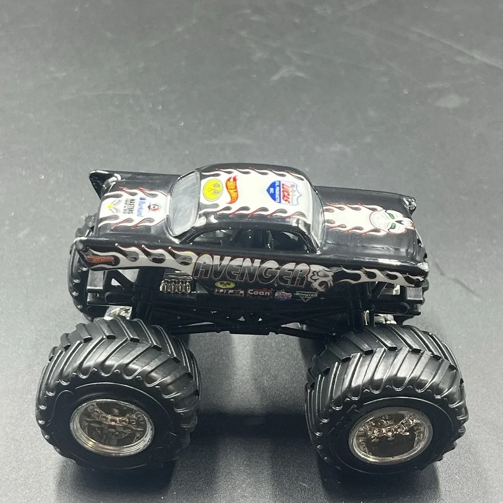1957 Chevy 1:64‎ Avenger Hot Wheels Monster Truck Black W/White Flames